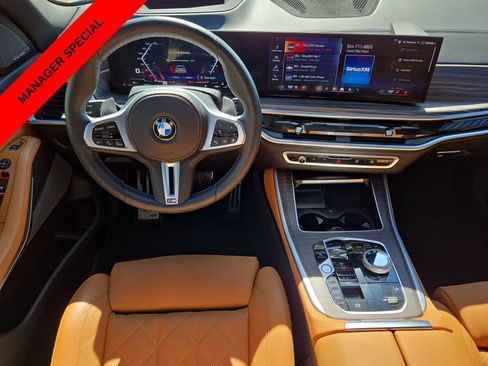 Used 2025 BMW X5 M60i AWD/4WD image 14