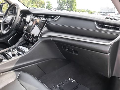 Used 2021 Jeep Grand Cherokee L Limited AWD/4WD image 37