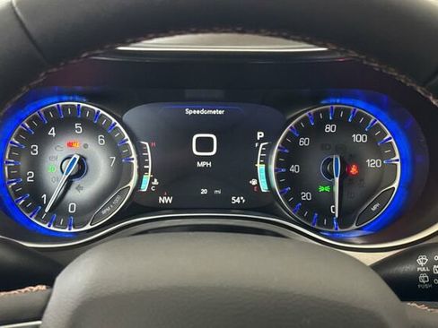 New 2026 Chrysler Pacifica Pinnacle image 24