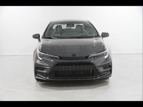Used 2026 Toyota Corolla SE w/ Carpet Mat Package (TMS) FWD image 2