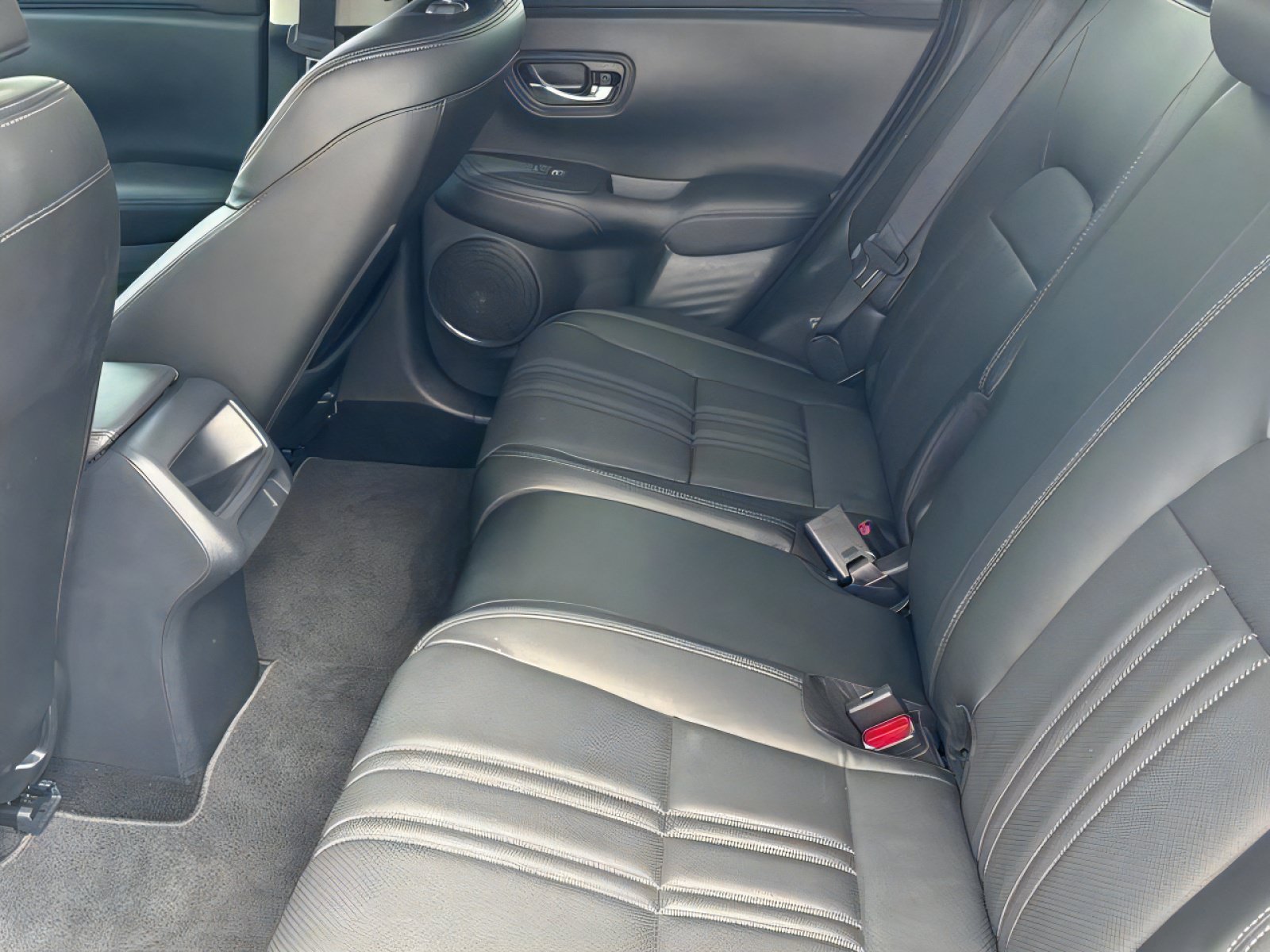 Used 2025 Honda HR-V EX-L image 13