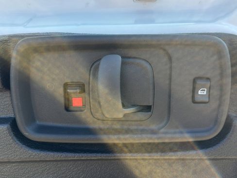 Used 2024 GMC Savana 2500 w/ Driver Convenience Package RWD image 23