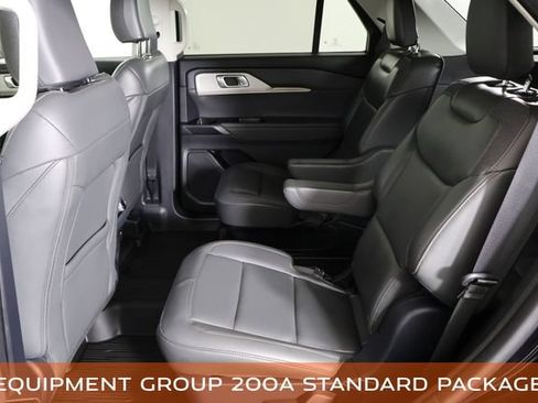 Used 2025 Ford Explorer Active w/ Active Comfort Package AWD/4WD image 20