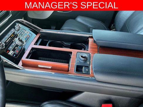 Used 2024 Lincoln Navigator L Reserve AWD/4WD image 20