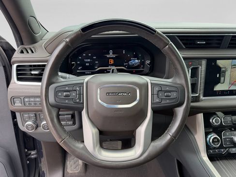 Used 2024 GMC Yukon Denali w/ Denali Reserve Package AWD/4WD image 29