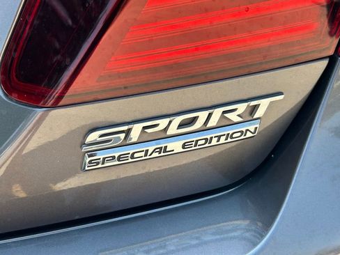 Used 2017 Honda Accord Sport Special Edition image 13