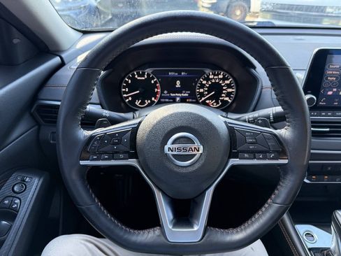 Used 2020 Nissan Altima 2.5 SR FWD image 8