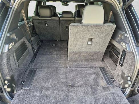 Certified 2025 Land Rover Range Rover Long Wheelbase Autobiography AWD/4WD image 6