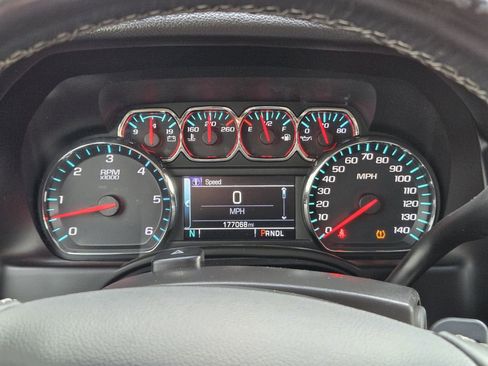 Used 2018 Chevrolet Suburban LS image 10