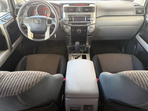 Used 2011 Toyota 4Runner SR5 w/ Convenience Pkg AWD/4WD image 14