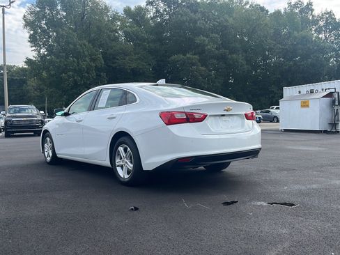 Used 2024 Chevrolet Malibu LT FWD image 3