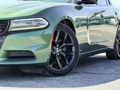 Used 2020 Dodge Charger SXT w/ Blacktop Package RWD image 2
