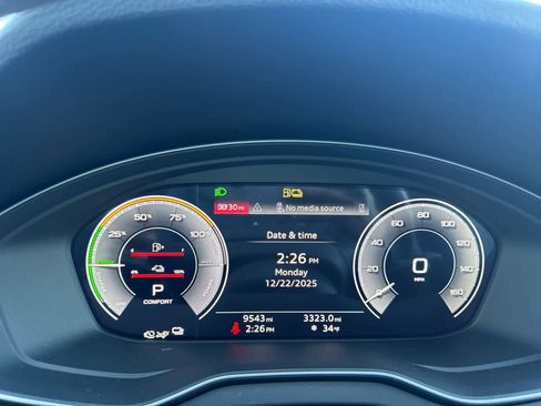 Used 2024 Audi Q5 e Premium image 16