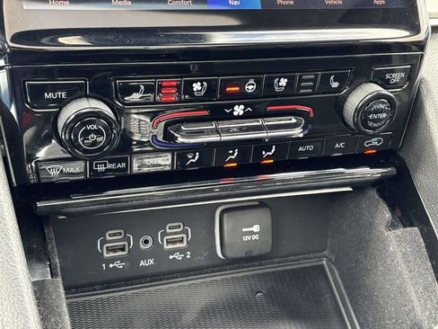 Used 2022 Jeep Grand Cherokee L Limited w/ Luxury Tech Group II image 20