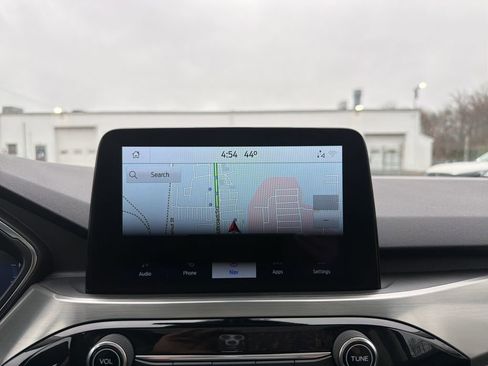 Used 2022 Ford Escape Titanium w/ Class II Trailer Tow Package image 24