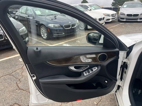 Used 2016 Mercedes-Benz C 300 4MATIC Sedan image 24