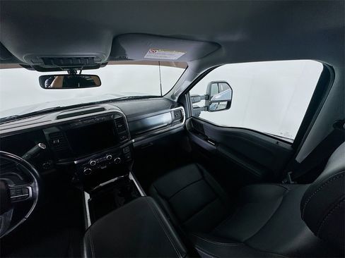 Used 2023 Ford F250 Lariat w/ Sport Appearance Package image 11