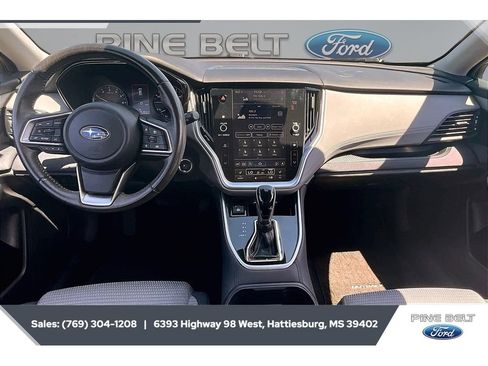 Used 2023 Subaru Outback Premium AWD/4WD image 13
