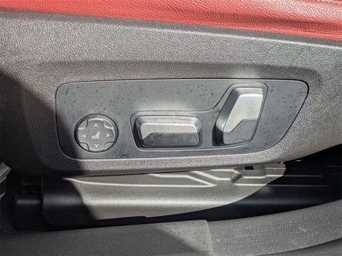 Used 2022 BMW 330i Sedan w/ Convenience Package image 20