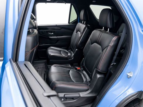 New 2025 Honda Pilot TrailSport image 17