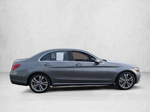 Used 2018 Mercedes-Benz C 350e Sedan image 4