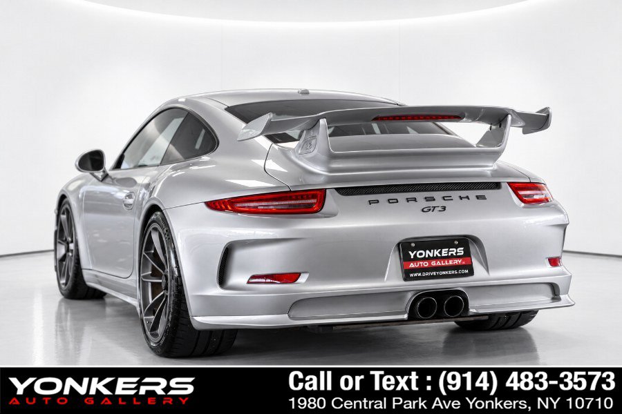 Used 2014 Porsche 911 GT3 RWD image 9