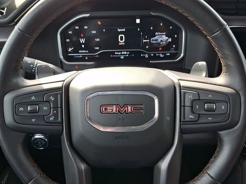 Used 2022 GMC Sierra 1500 AT4 w/ Technology Package AWD/4WD image 20