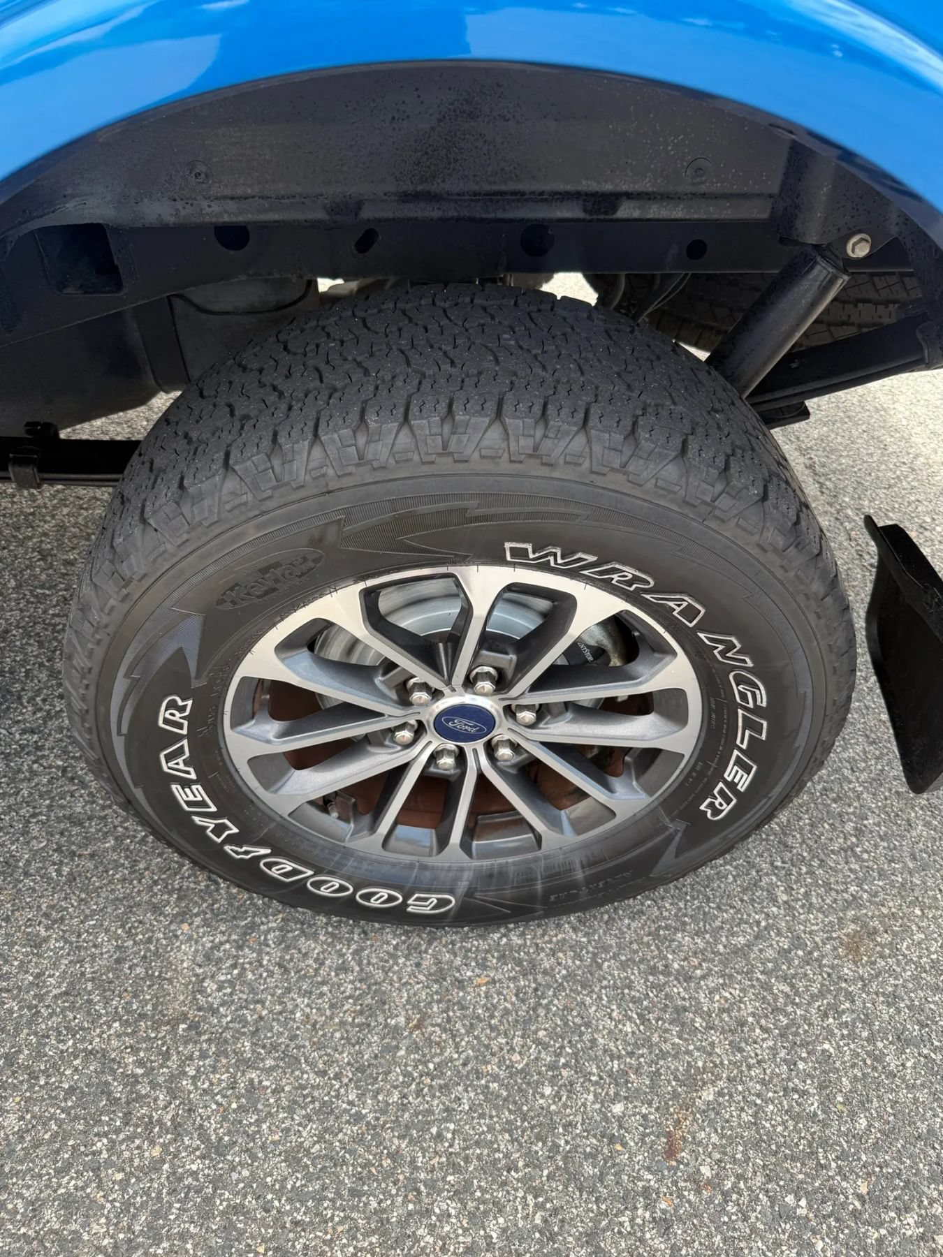 Used 2019 Ford F150 XLT w/ Equipment Group 302A Luxury AWD/4WD image 15