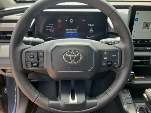 Used 2026 Toyota RAV4 XLE Premium FWD image 20