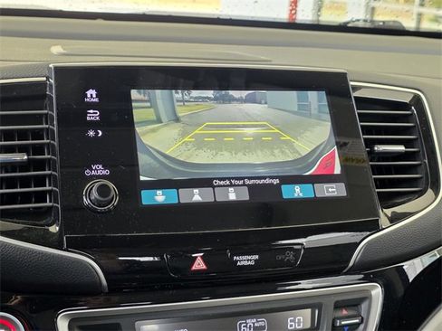 Used 2020 Honda Pilot Touring image 20