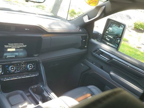 Certified 2024 GMC Sierra 2500 AT4 w/ AT4 Premium Plus Package AWD/4WD image 20