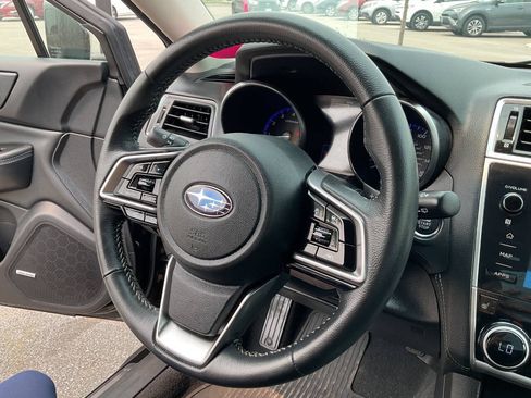 Used 2018 Subaru Outback 3.6R Limited AWD/4WD image 18