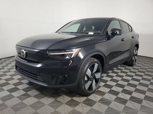 Certified 2024 Volvo C40 P8 Recharge Plus w/ Protection Package Premier RWD image 4
