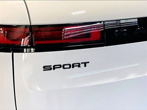 Used 2023 Land Rover Range Rover Sport SE image 33