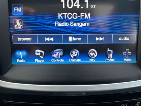 Used 2013 Chrysler 300 C w/ Harman Kardon Audio Group RWD image 19