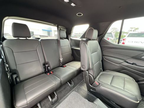 Certified 2023 Chevrolet Traverse Premier w/ LPO, Floor Liner Package image 28