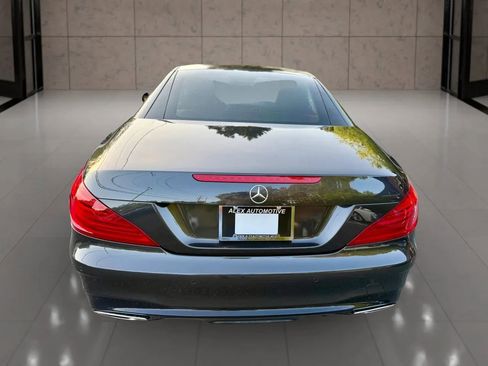Used 2020 Mercedes-Benz SL 550 w/ Driver Assistance Package image 21