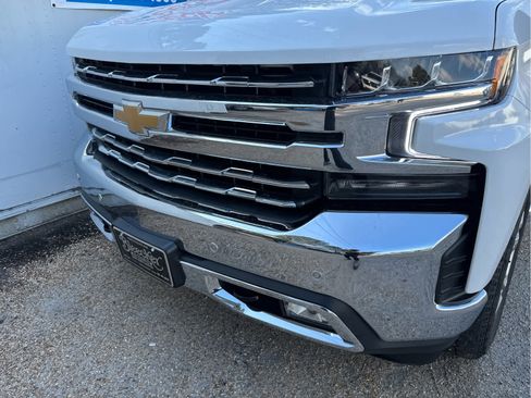 Used 2021 Chevrolet Silverado 1500 LTZ w/ LTZ Premium Package AWD/4WD image 10