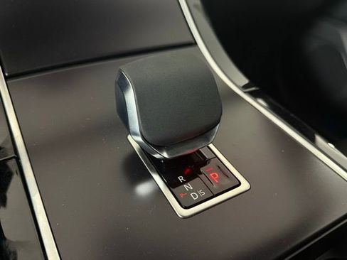 New 2026 Land Rover Range Rover Velar Dynamic SE image 19