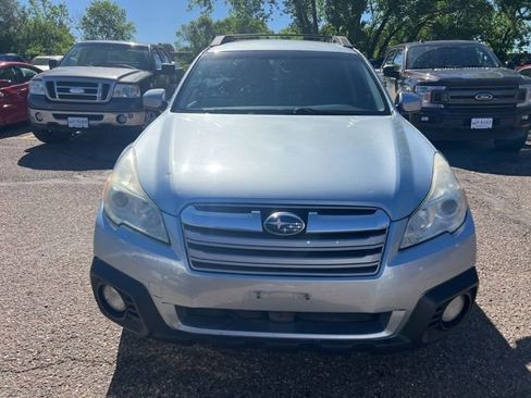 Used 2013 Subaru Outback 2.5i Premium w/ All-Weather Pkg AWD/4WD image 2