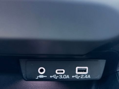 Used 2024 Subaru Crosstrek 2.5i Limited w/ Crosstrek Mirror Package image 30