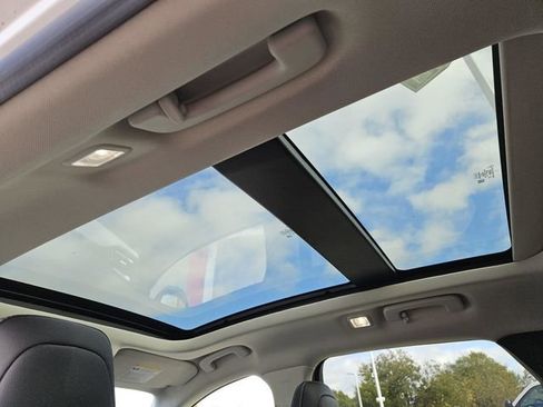 Used 2021 Ford Escape SEL image 31