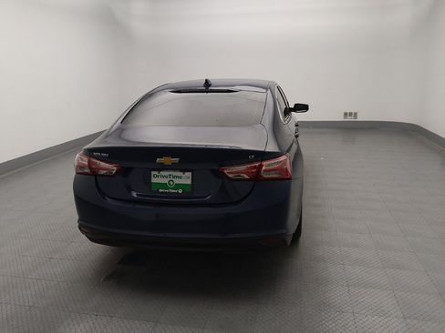 Used 2022 Chevrolet Malibu LT FWD image 7