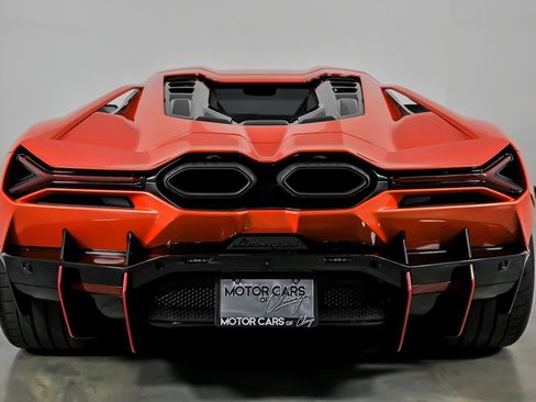 Used 2024 Lamborghini Revuelto AWD/4WD image 12