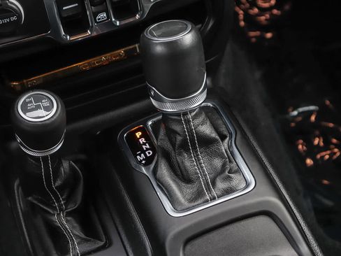 Used 2023 Jeep Wrangler Sahara w/ Cold Weather Group image 20