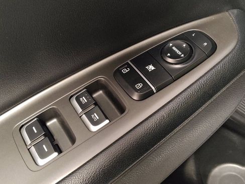 Used 2019 Kia Optima S FWD image 27