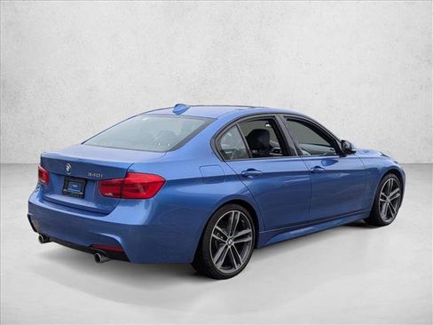 Used 2018 BMW 340i Sedan w/ Executive Package image 5