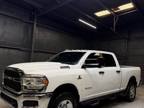 Used 2022 RAM 2500 Big Horn w/ Snow Chief Group AWD/4WD image 1