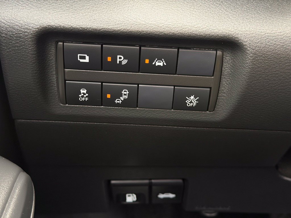 Certified 2025 Nissan Kicks Play S FWD image 26