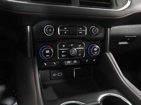 Certified 2023 Chevrolet Suburban RST w/ Sport Performance Package image 16